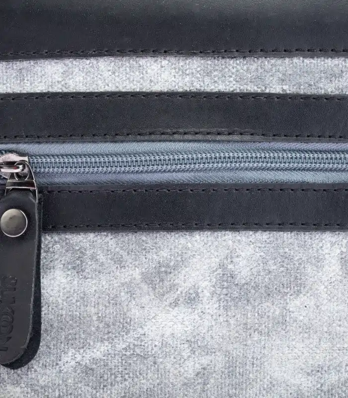 8gStorm Ash Small Messenger Bag (30)